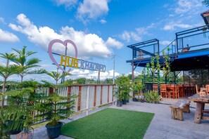 ลานระเบียง/นอกชาน