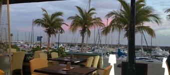 Faro Park, Luxury Villa (VV), heated pool, Sea views,500m shops/bars/restaurants