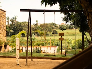 Zona de jocs infantil: coberta