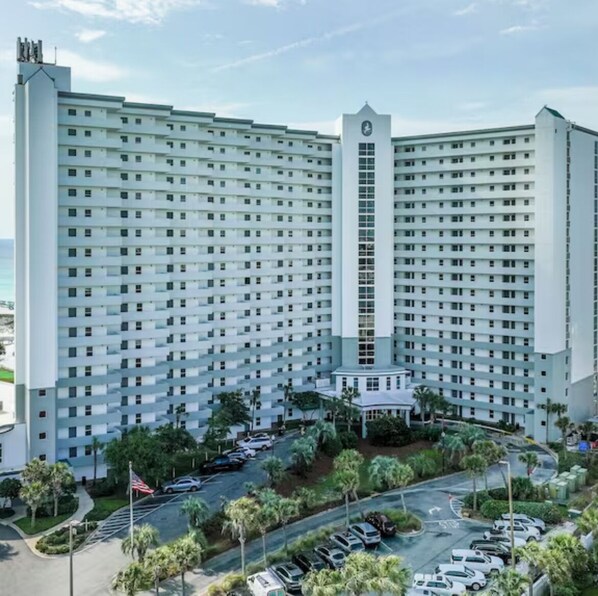 Exterior - 🏖️ RENOVATED BEACHFRONT condo Amazing Ocean views-wintertime paradise-discounted! (Destin)
