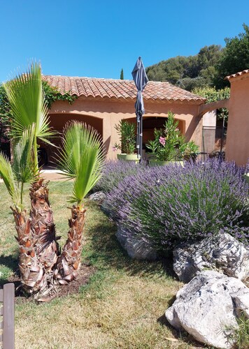 pleasant house for holidays with friends or family in Provence