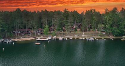 Elbert’s Resort lakeside cabin with dock and Timber’s bar and grill on site!