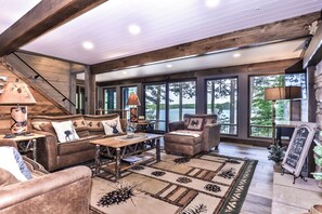 Smart TV, fireplace, DVD player, books