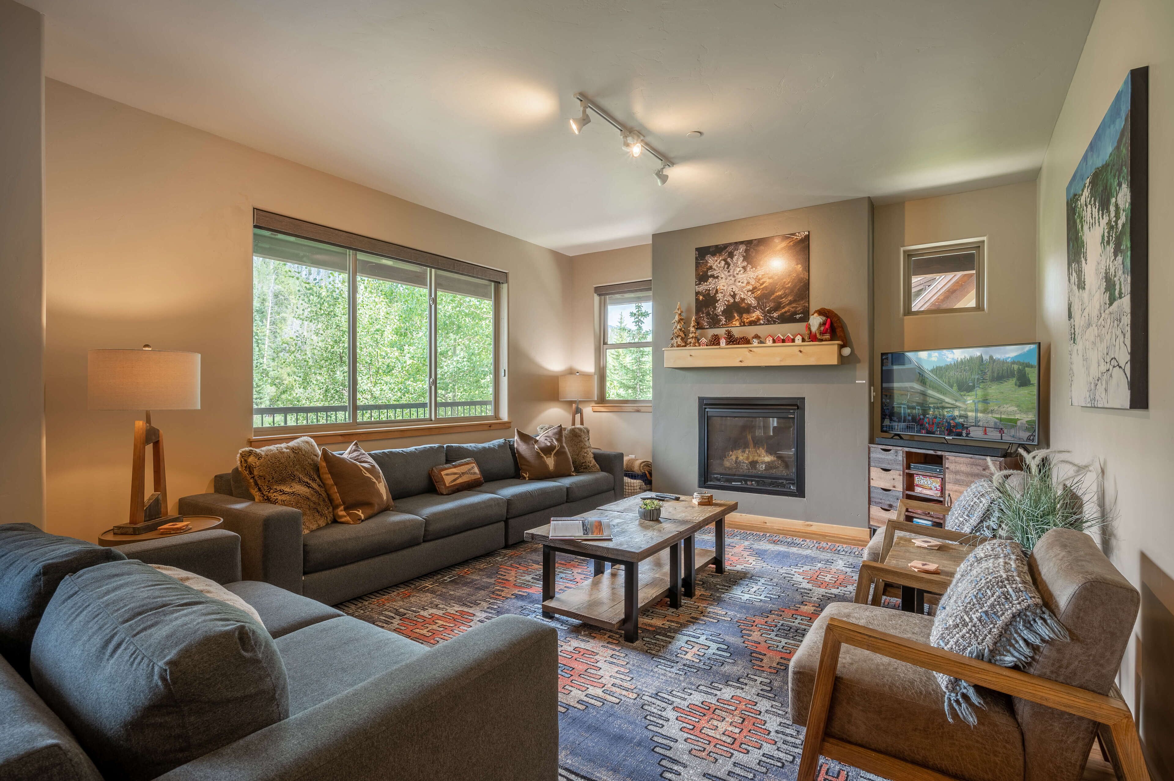 Trailhead Lodges 514 | Stellar Views from Balcony | Walk To The Best Restaurants