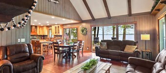 Towering Pines - Hiller Vacation Homes - Lost Lake Executive Home - Gratis WIFI