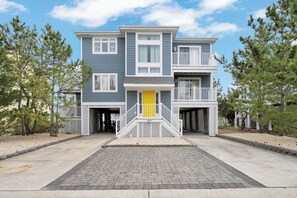 Exterior - 423 Cape Shores - Pet Friendly home! (Lewes)