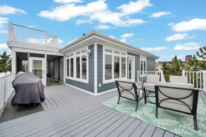 Terrace/patio - 423 Cape Shores - Pet Friendly home! (Lewes)