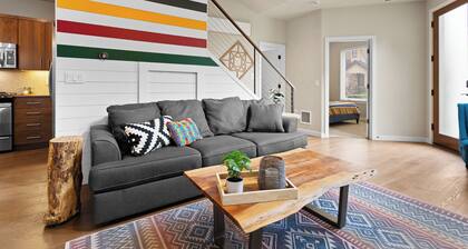 THE PENDLETON – WALKABLE // ARCADE LOFT // MODERN // LIGHT