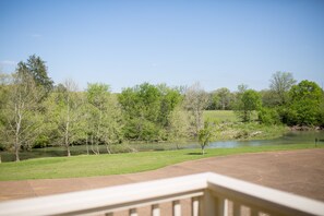 Property grounds - Chickamauga Lee & Gordon's Mills Historic Pierce House (Chickamauga)