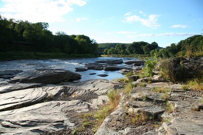 Mountaintop Property on 8 acres