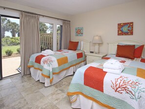 4 bedrooms, desk, iron/ironing board, free WiFi