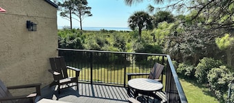 Direct Ocean Front 4 slaapkamer stadshuis / gezinsvriendelijk / fris ingericht