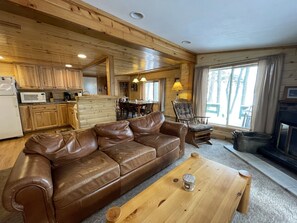 TV, fireplace, DVD player