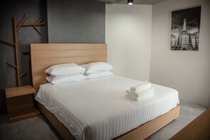 Habitación estándar | Caja fuerte, escritorio, cortinas opacas y wifi gratis