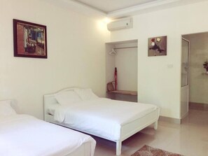 Minibar, individually decorated, individually furnished, desk - Alyssa's Garden Home (Phan Thiet)