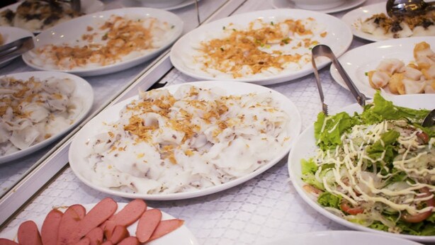 تناول الطعام