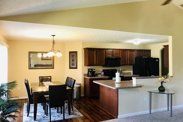 Casa familiar, varias camas | Cocina privada | Frigorífico, microondas, horno y placa de cocina