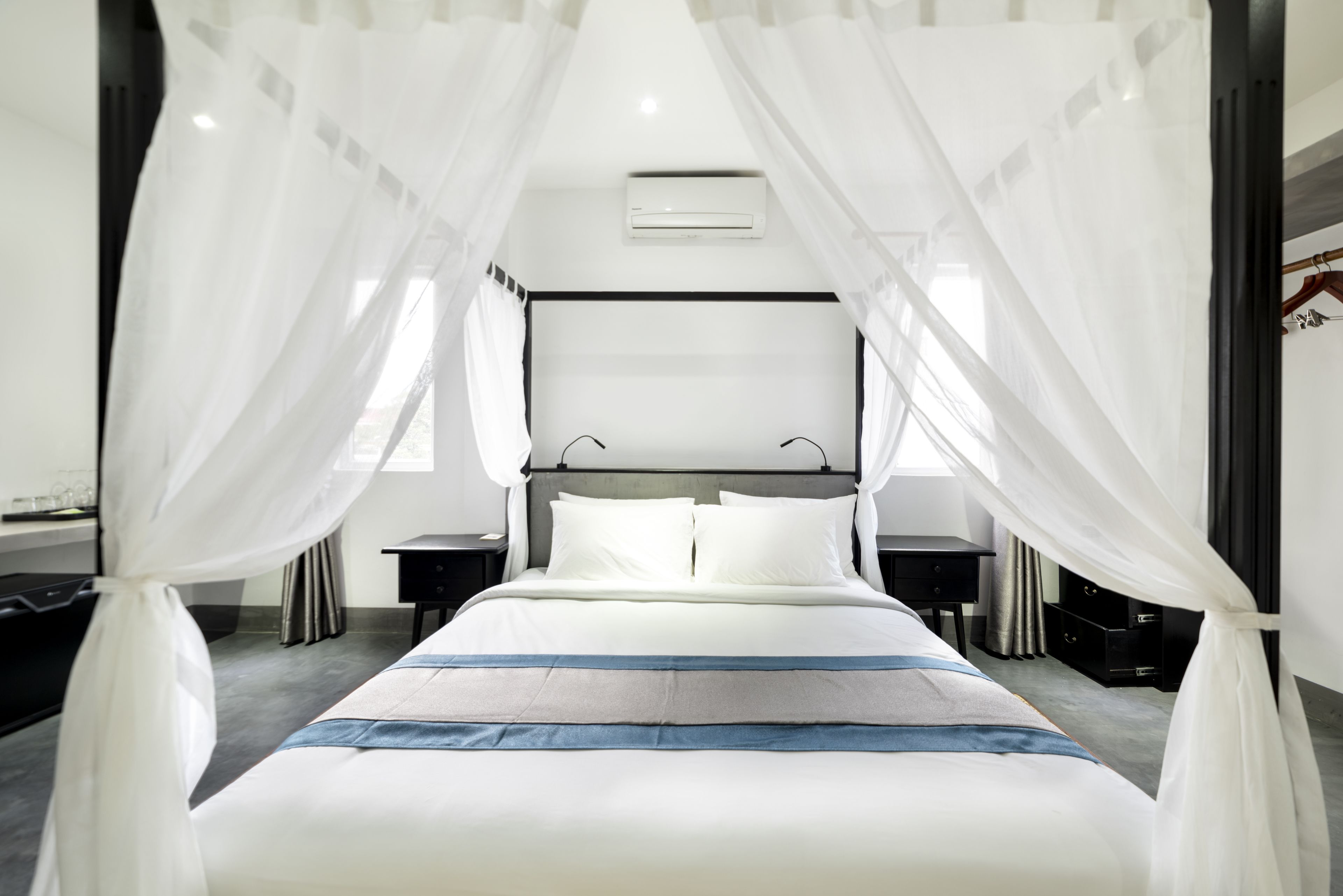 deluxe suite, 1 king bed | 1 bedroom, egyptian cotton sheets, premium bedding, minibar