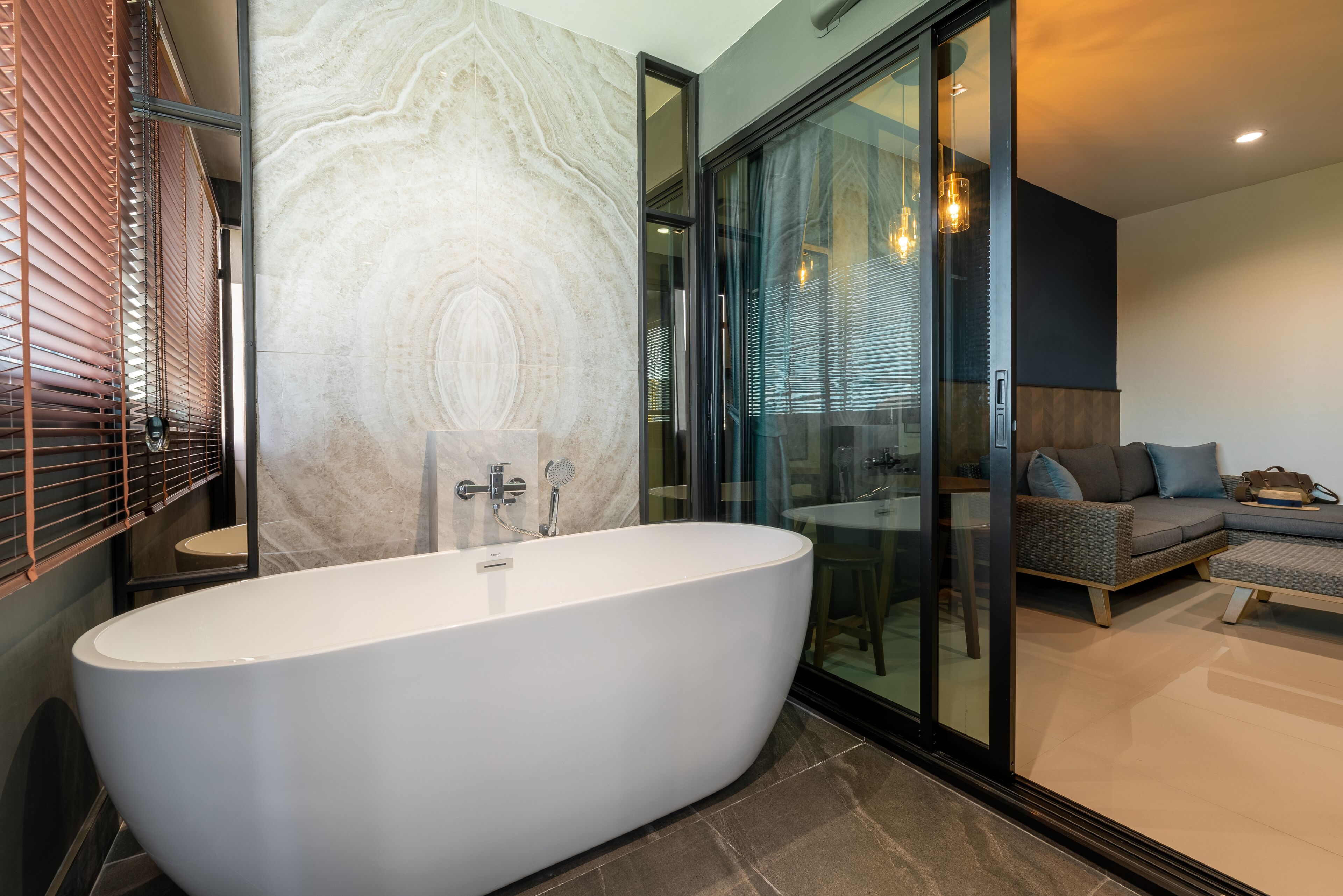 supreme suite double | deep-soaking bathtub