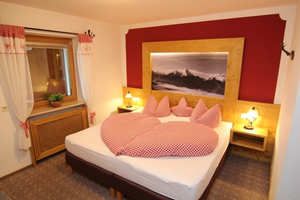 Ferienwohnung Jenner, 2 Personen, 45 qm, Balkon mit Blick auf die Berge-Schlafzimmer
