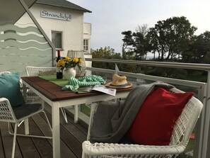 Outdoor dining - Beach apartment Wassermusik - Water music (Breege)