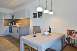 Unclassified image, 3 of 12, button