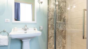 Premium bedding, individually decorated, individually furnished, desk