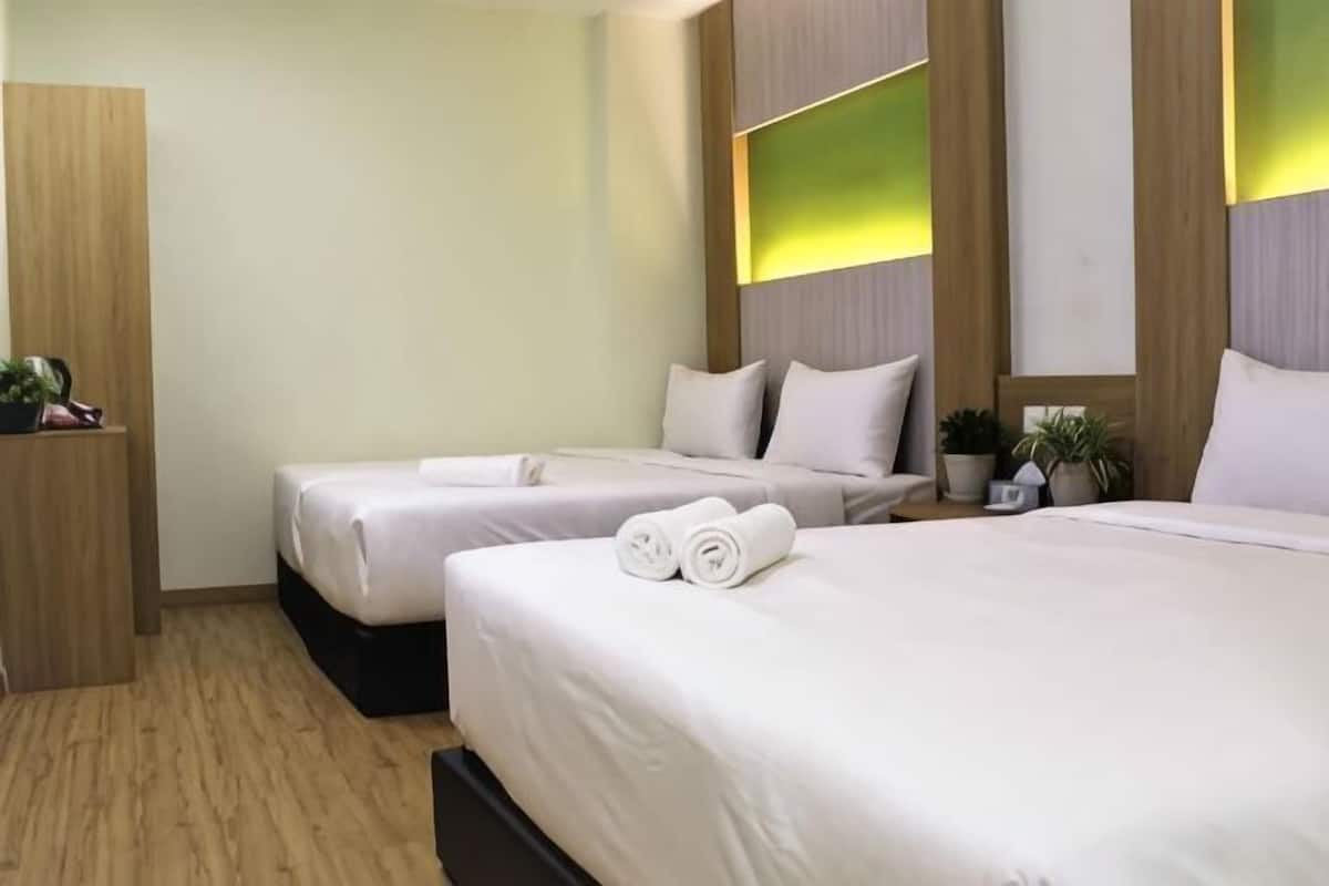 Tempur-Pedic beds, laptop workspace, soundproofing, iron/ironing board