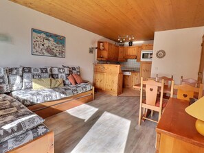 Flat-screen TV - Charming Méribel Apartment 3* - Pets Allowed (Méribel)
