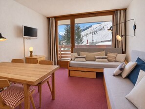 TV - Bright apartment 2 rooms, ski-in/ski-out, sleeps 5 (Méribel)