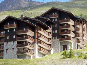Exterior - Renovated 2-room cabin apartment, Méribel, pets allowed (Méribel)