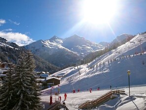 Snow and ski sports - Sunny Apartment, TV, Pets Allowed (Méribel)