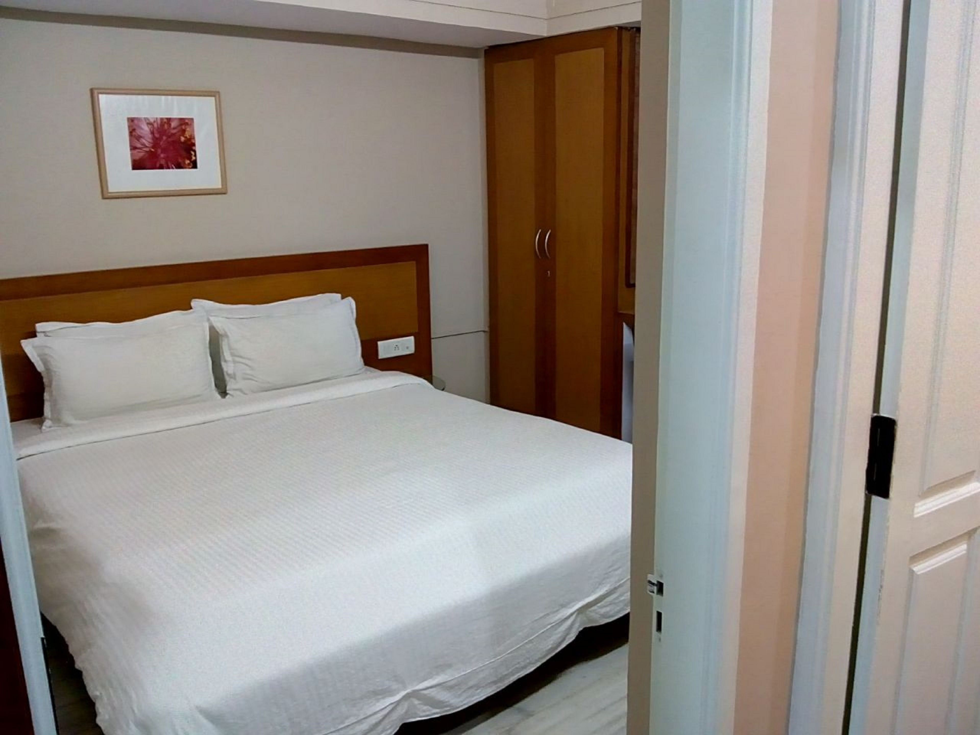 1 bedroom, desk, free WiFi