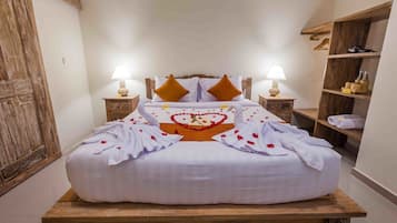 Chambre, accès piscine (Ubud) | Bureau, chambres insonorisées, Wi-Fi gratuit, draps fournis