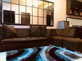 Apartamento, 2 habitaciones | Sala de estar