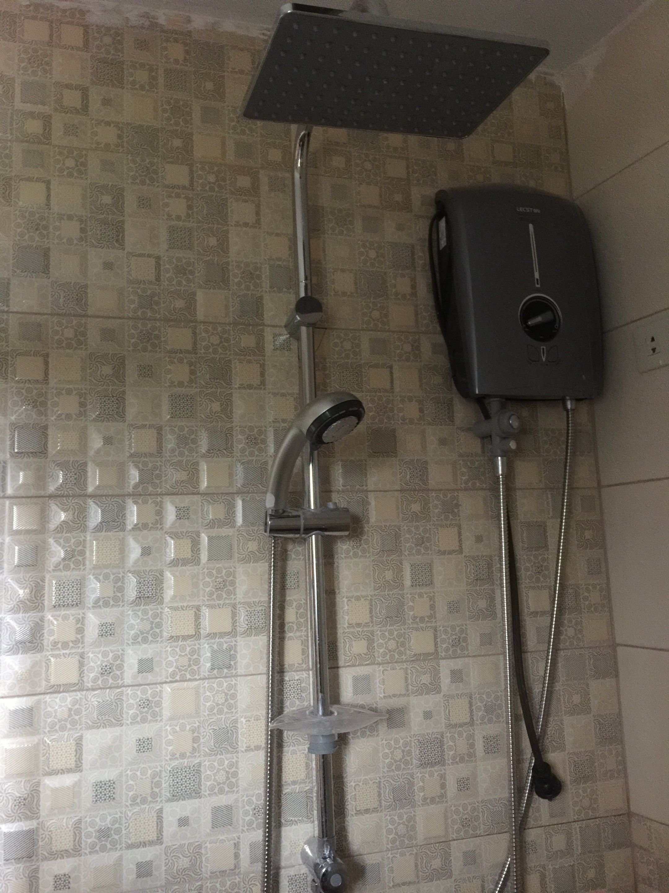 Apartamento luxo, 1 quarto | Chuveiro