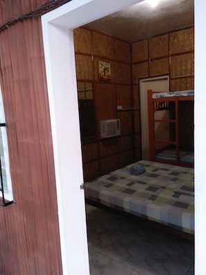 Habitación con 2 camas individuales