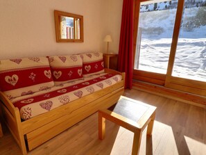 Interior - Bright studio on the slopes (Méribel)
