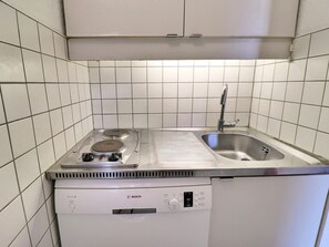 冰箱、微波炉、洗碗机、茶具/咖啡用具