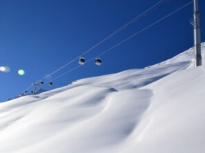 SkidÄkning och snöaktiviteter