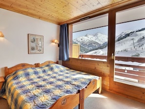 1 habitación y ropa de cama