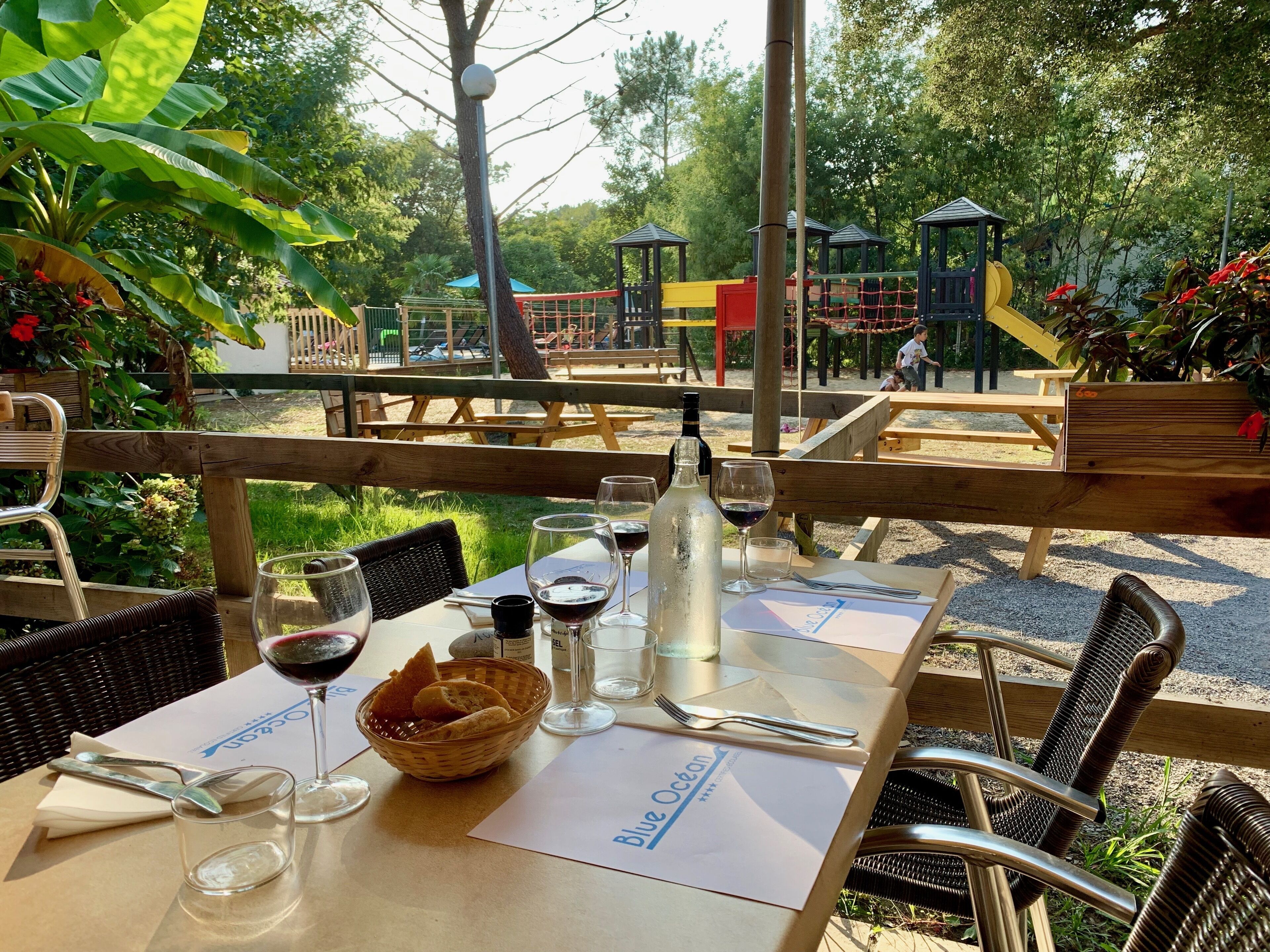 daily continental breakfast (eur 7.50 per person)