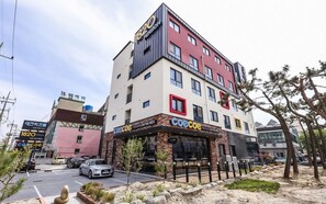 Parken ohne Service (kostenlos), Parkservice (kostenlos)