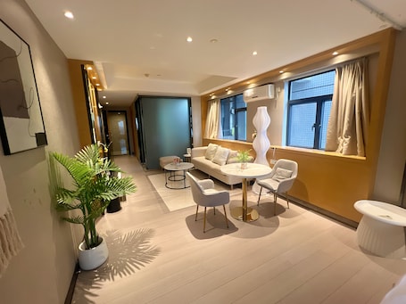 King Bed Executive Room | Premium bedding, individually decorated, individually furnished