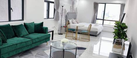 King Bed Executive Room | Premium bedding, individually decorated, individually furnished