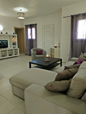 Luxury House | Living room