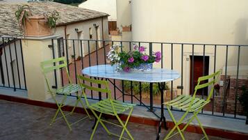 Apartment, 3 Bedrooms, Patio | Terrace/patio