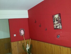 Interni