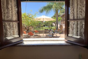 Quadruple Room | Terrace/patio