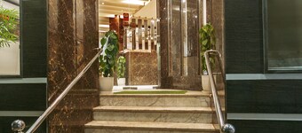 Hotel Almati Inn